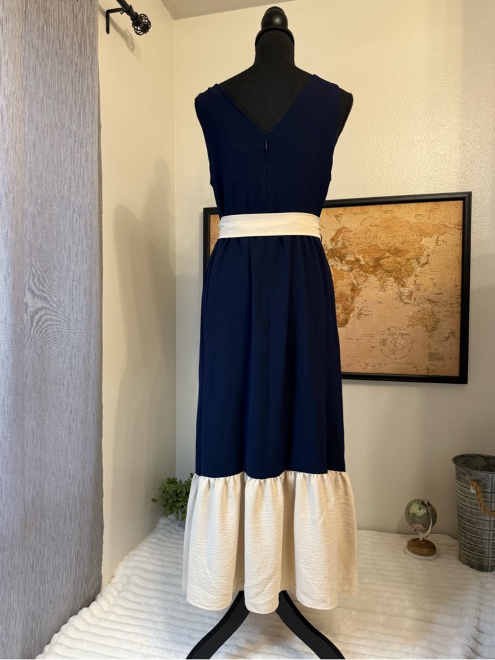 DKNY sleeveless dress size 12 - Picture 4 of 8